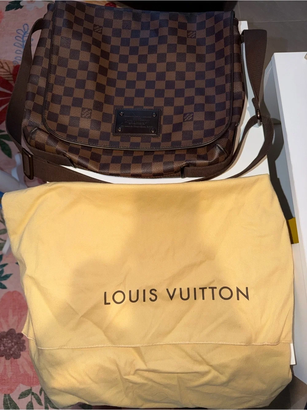 Louis Vuitton Damier Brooklyn GM Messenger Bag N51212 117550
